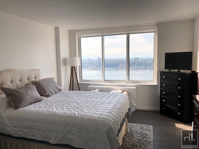 Building Photo - RIVER PLACE/ WEST 42ND STREET