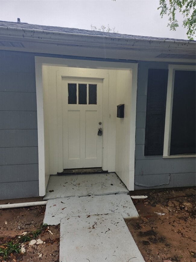 Foto del edificio - 1705 Frost St