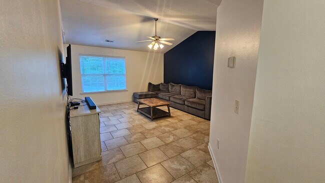 Building Photo - 203 Turkey Trot Rd