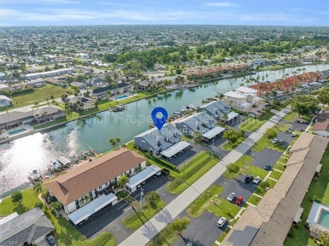 Foto del edificio - 4626 SE 5th Pl