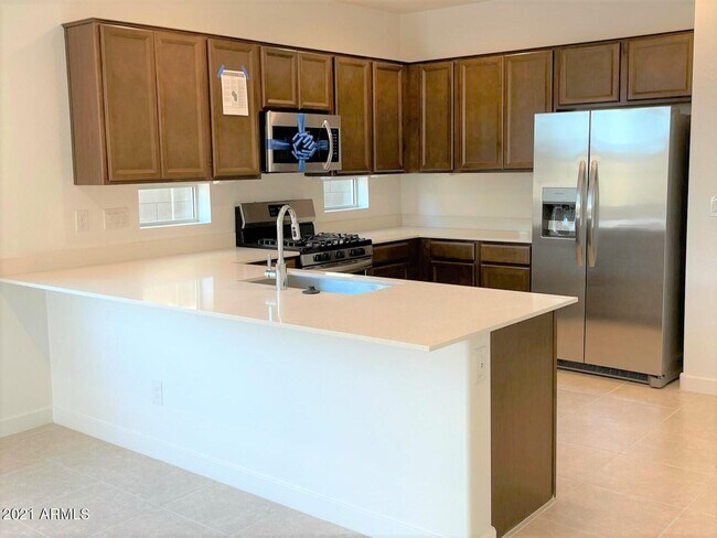 Building Photo - 11640 N 188th Dr