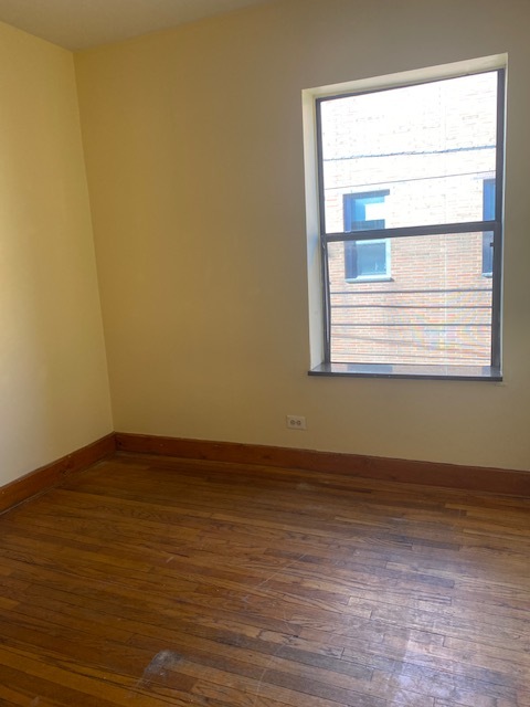 Bedroom - 4926 N Kedzie Ave