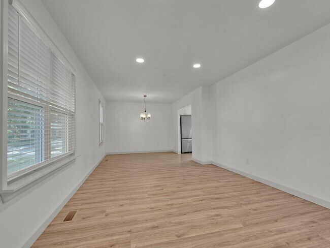 Foto del edificio - 449 Madrina Ct