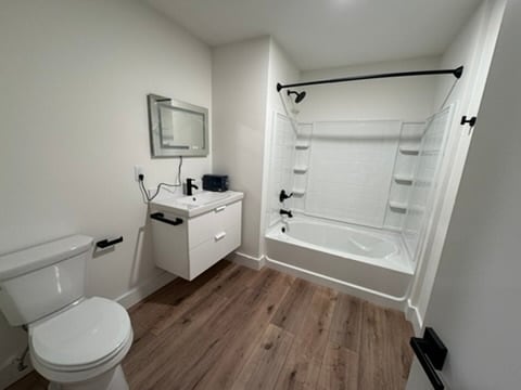 Building Photo - 114 E Prentiss St