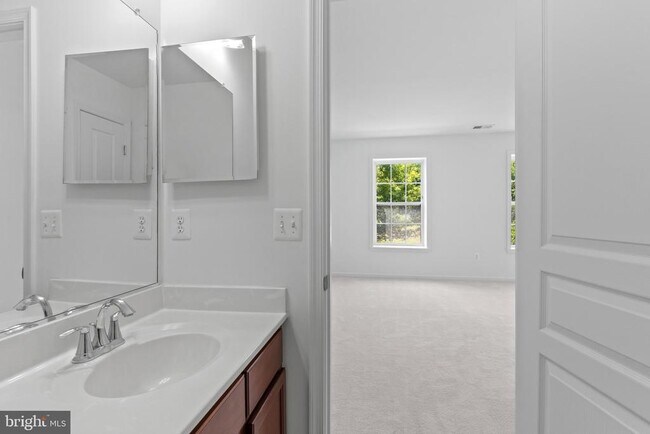 Building Photo - 8852 Purple Iris Ln