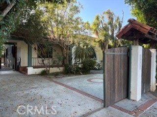 Building Photo - 2335 Overland Ave