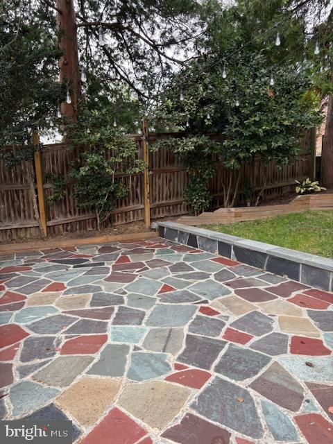 Foto del edificio - 5303 Glenwood Rd
