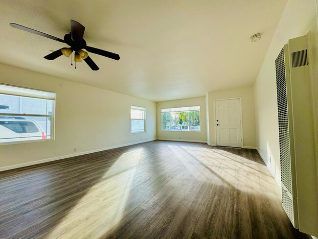 Foto del edificio - 20606 Raymond Ave