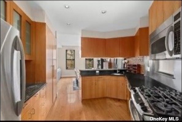 Foto del edificio - 305 E 91st St