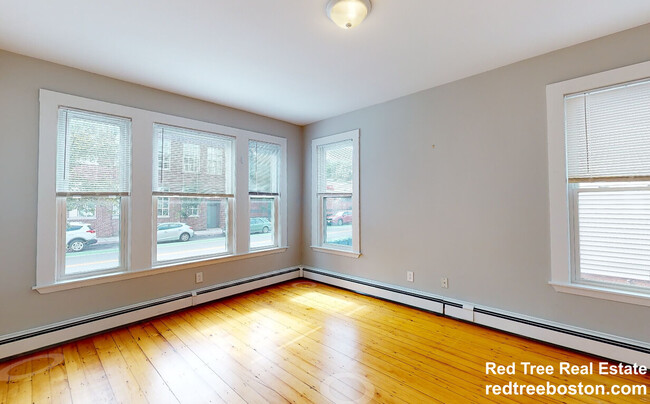 Building Photo - 9 Beacon St