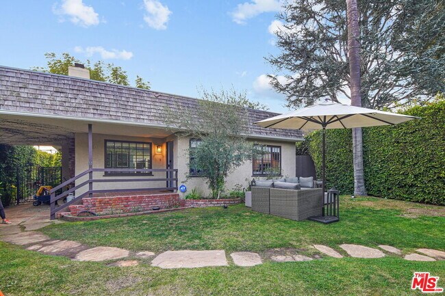 Building Photo - 460 Lincoln Blvd