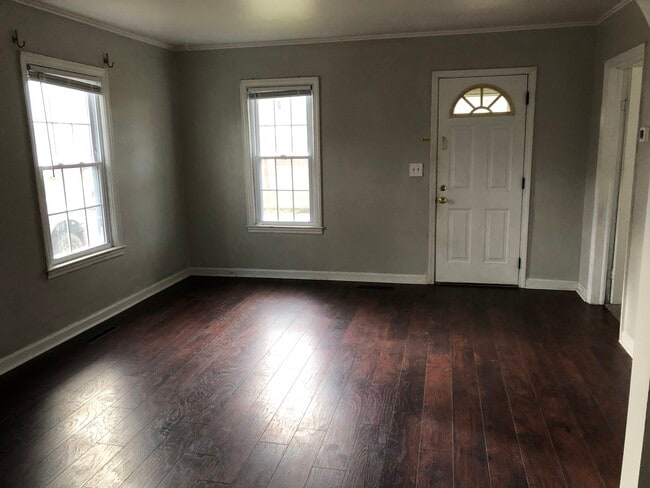 Building Photo - 1106 Ovid St