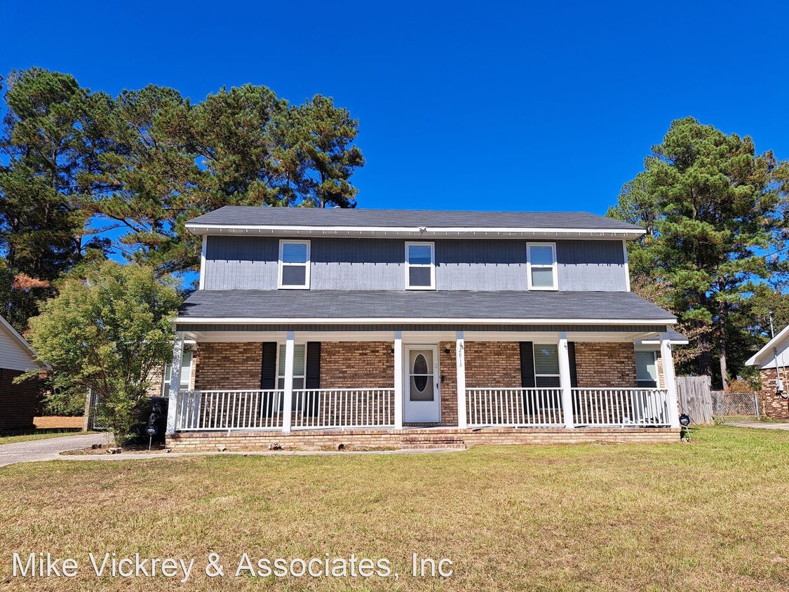 Foto principal - 3 br, 2.5 bath House - 2813 Butler Manor Dr