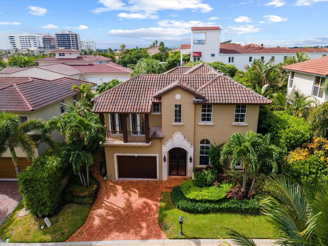 Primary Photo - 460 Surfside Ln