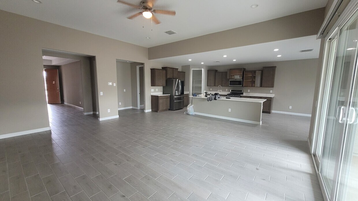 Foto del edificio - 38213 W San Clemente St