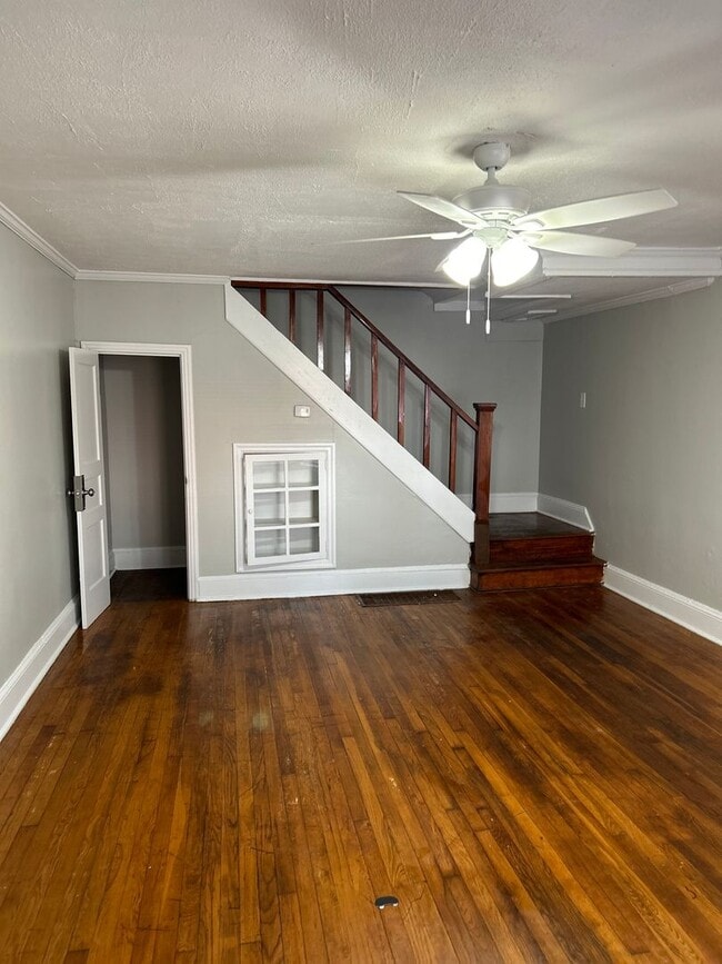 Building Photo - Available soon!