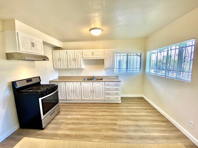 Foto del edificio - 1530 Locust Ave