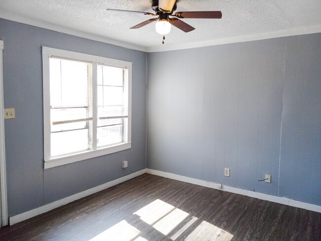 Foto del edificio - $0 First Month's Rent / $0 Deposit at Move-in