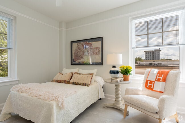 The Constant - Bedroom - The Elliott Apartments