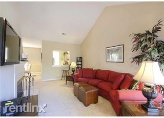 Building Photo - 2 br, 2 bath House - 8203 Fairview Blf
