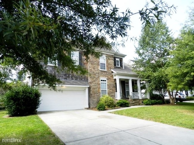 Building Photo - 1225 Whitetail Dr