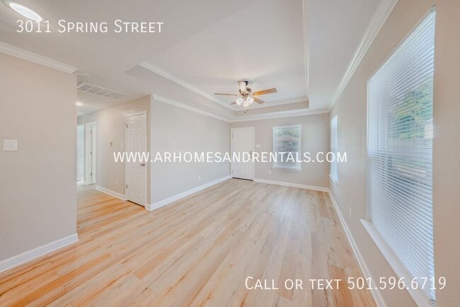 Foto del edificio - 3011 S Spring St