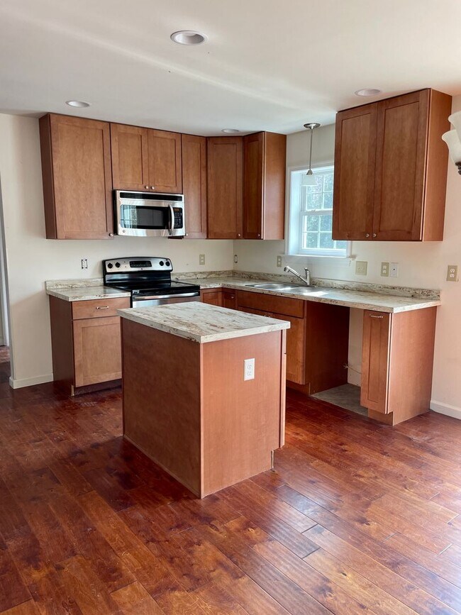 Foto del edificio - Single Family 4 Bed 3 Bath Home in LS School District