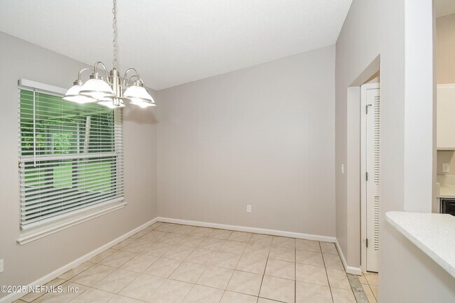 Foto del edificio - 1588 Shearwater Dr
