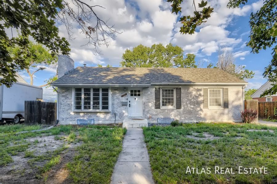 Primary Photo - 1722 Tesla Dr