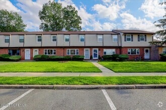 Building Photo - 604 Ezara Ct