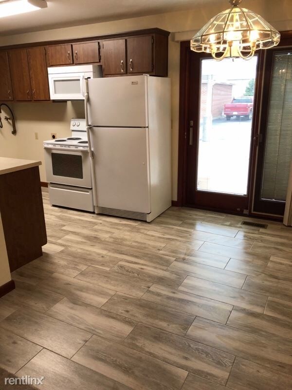 Foto del edificio - 1 br, 1 bath Apartment - 4517 Croftshire Dr