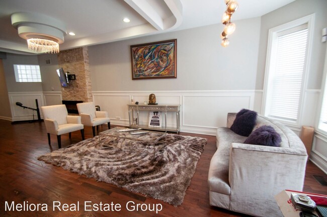 Building Photo - 3 br, 3.5 bath House - 5317 S Prairie Ave