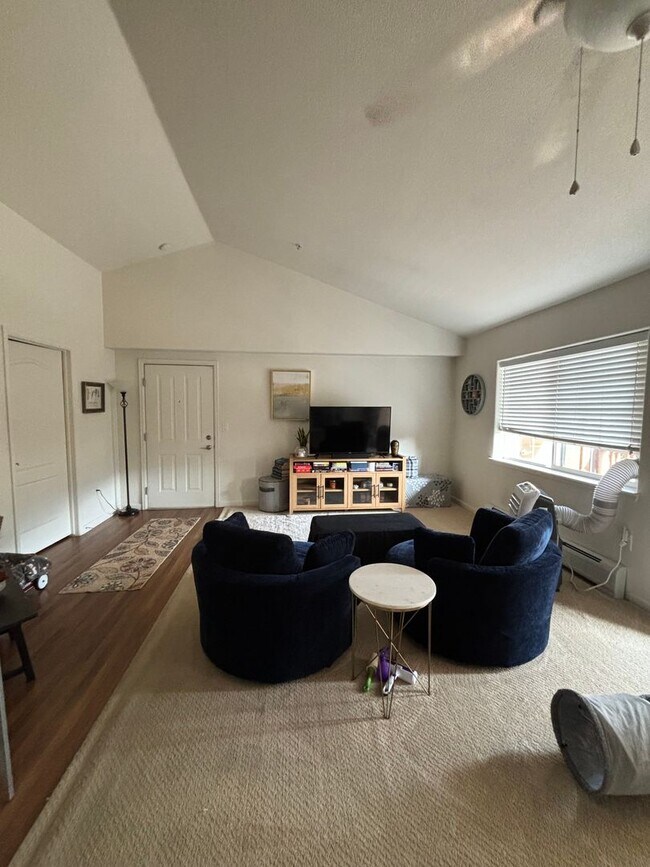 Foto del edificio - 2 Bed 2 Bath Apartment at River Park Condos