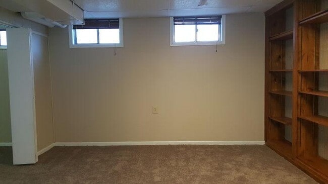 Building Photo - 2 bedroom in Billings MT 59102