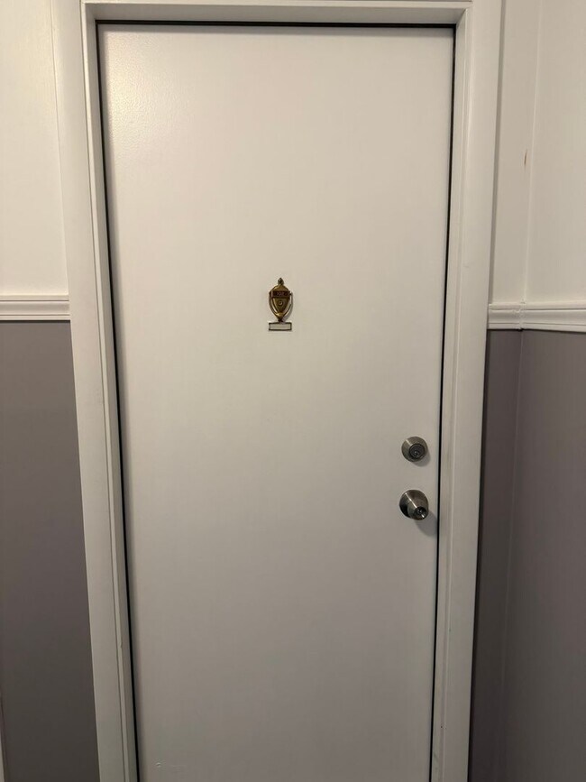 Foto del edificio - 304 N Carter St