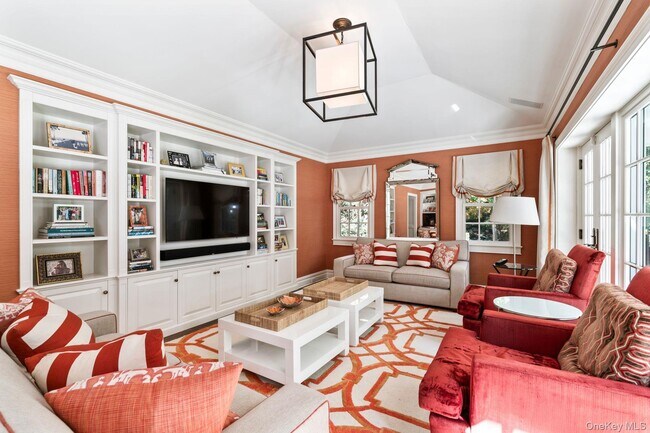 Foto del edificio - 30 Underhill Rd