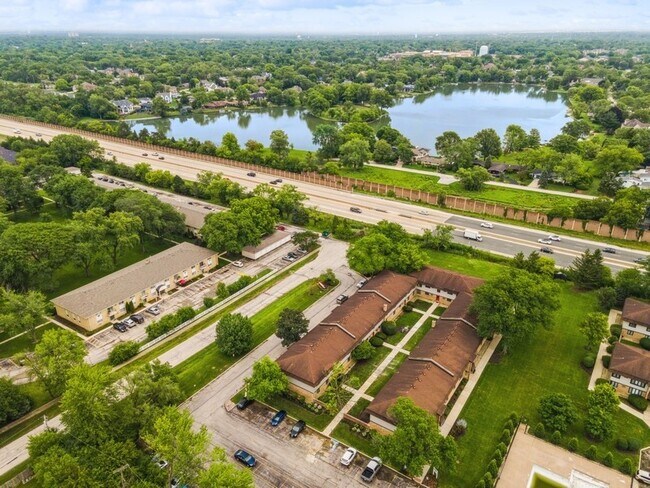 Foto del edificio - The Clarendon Apartment Homes