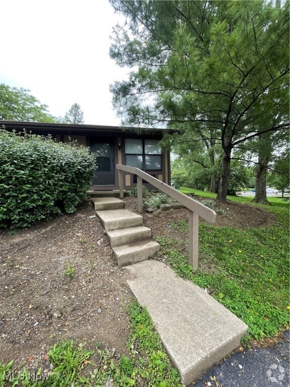 Building Photo - 1768 Sun Apple Way