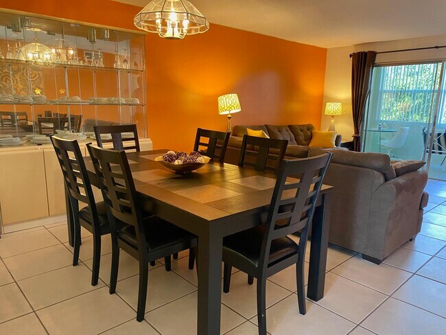 Foto del edificio - 2615 NE 3rd Ct