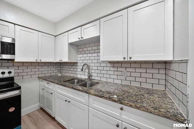 Building Photo - 2510 Normont Cir