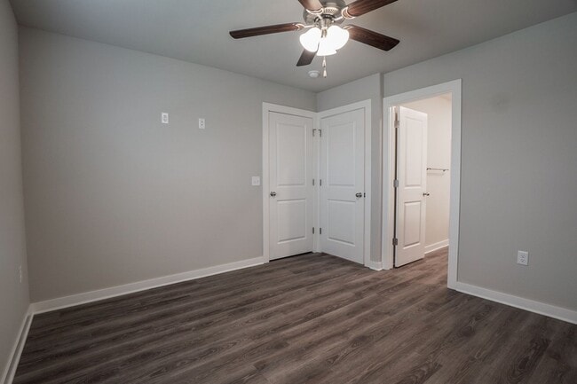 Foto del edificio - 4 bedroom 4.5 bath home!