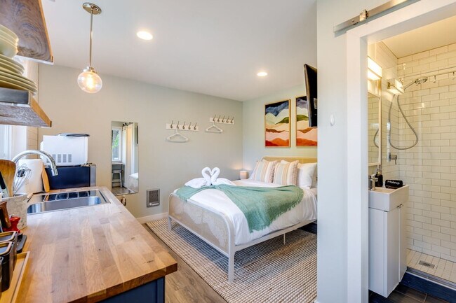 Foto del edificio - 8725 29th Ave NW