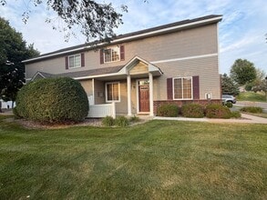 Building Photo - 10800 Hawthorn Trail