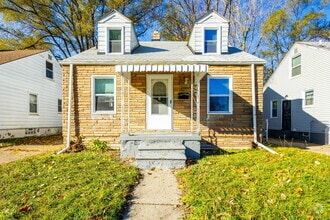 Building Photo - 20209 Revere St