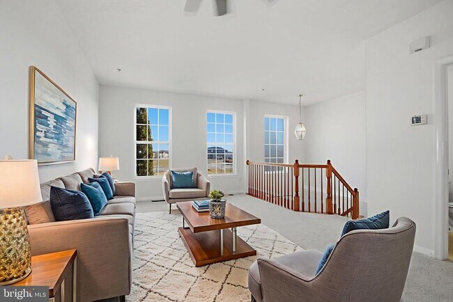 Foto del edificio - 886 Lowe Rd