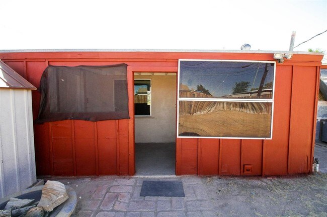 Foto del edificio - 924 E 24th Pl