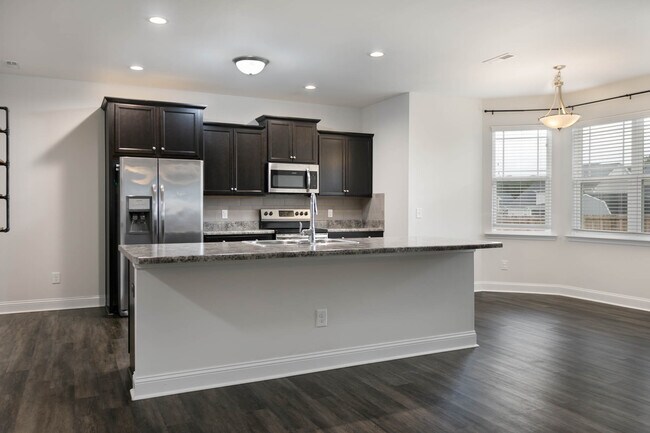 Building Photo - 588 Angel Oak Dr