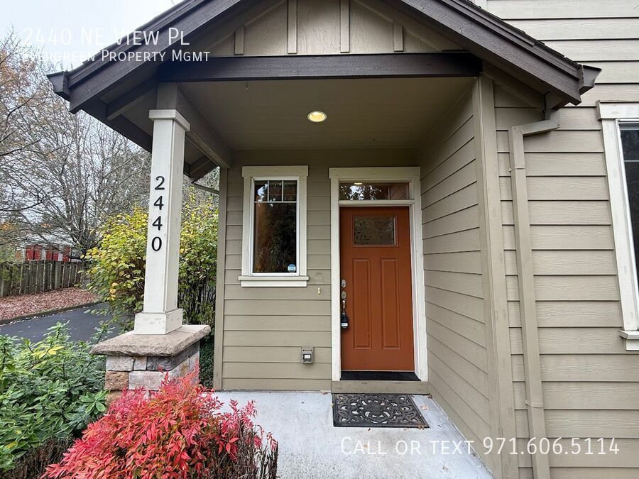 Foto principal - 2440 NE View Pl