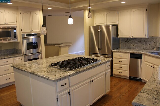 Foto del edificio - 4106 Quail Run Dr