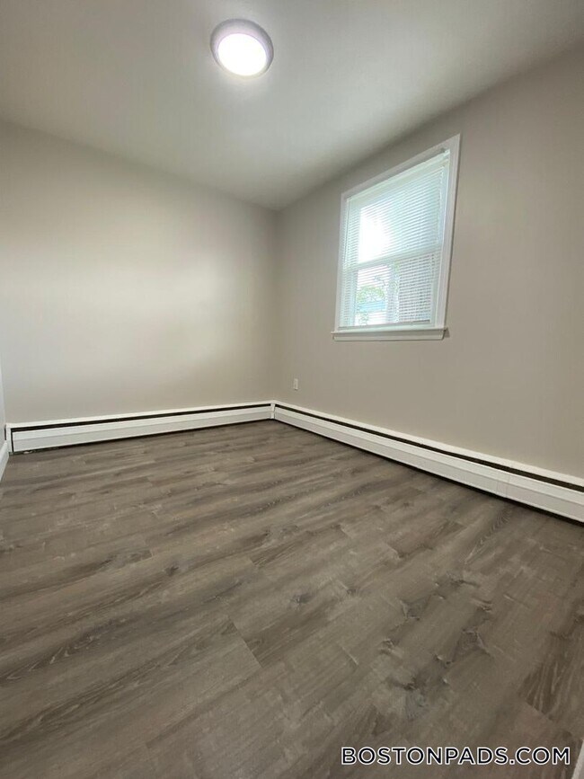 Foto del edificio - 24 Waugh St